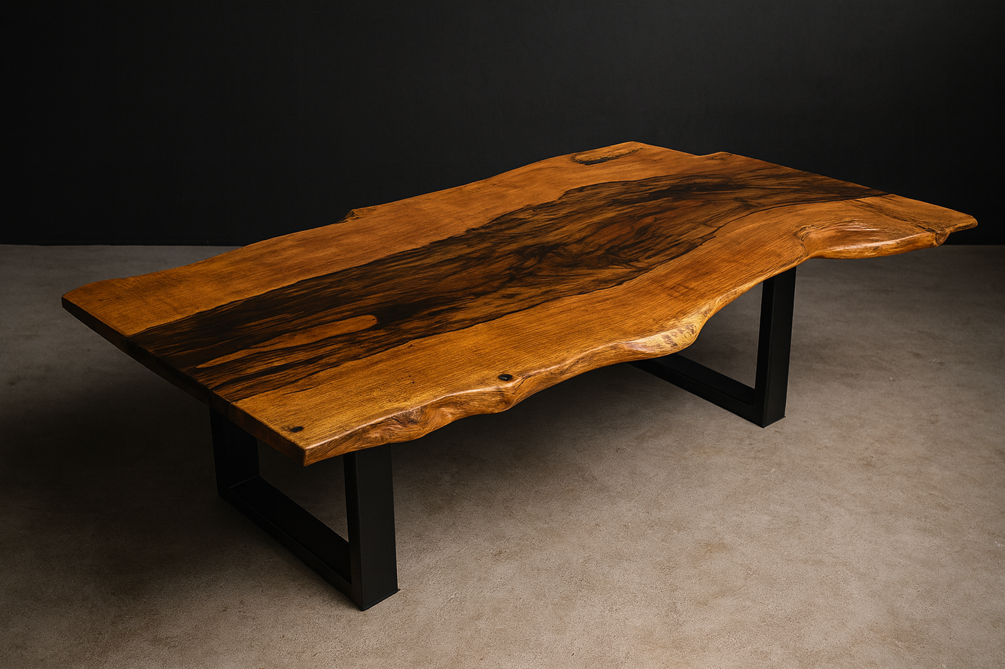 Tepoinawood table